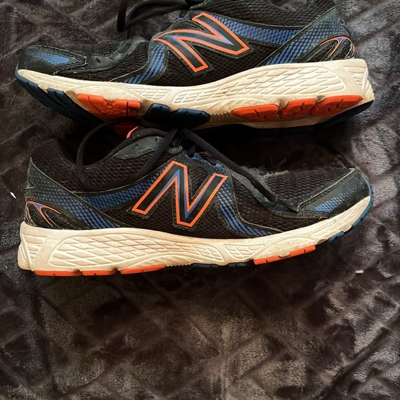 ⭐️3 FOR $12- New Balance Running Shoes - Picture 2 of 4